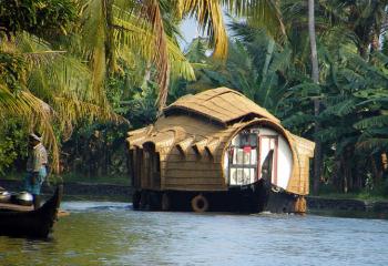 Kerala Houseboat stay with Backwaters Cruise package