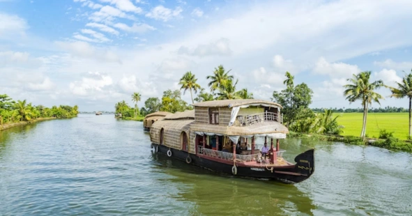 Allepy best places to visit in Kerala
